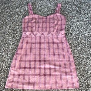 worn once! lovely texture and super comfy!